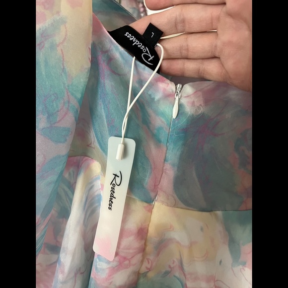 Rosedress babydoll puff-sleeve dress 👗 - Picture 3 of 6